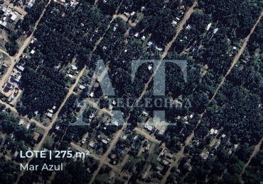 Oportunidad en Mar Azul: Terreno Unifamiliar de 275m² sobre Calle Principal