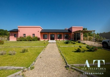 Tu Chacra Maritima Llave en Mano: Casa MANTA, 4 Ambientes con Piscina en El Salvaje